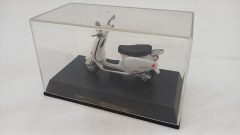 Vespa ET4 125 1996 1/32, teca segnata, senza scatola originale - foto 2