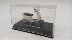 Vespa ET4 125 1996 1/32, teca segnata, senza scatola originale - scala 1:32