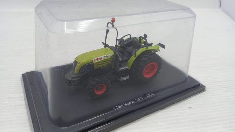 Trattore Claas Nectis 257F 2004 1/43