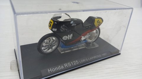 Honda RS125 Loris Capirossi 1991 1/24, teca con qualche segno