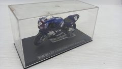 Yamaha R7 2000 1/24 - scala 1:24