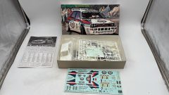Hasegawa Lancia Super Delta 1992 WRC 1/24 kit di montaggio - scala 1:24