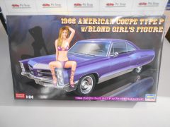 Hasegawa American coupe' Type P with blond girl's figure 1/24 - scala 1:24