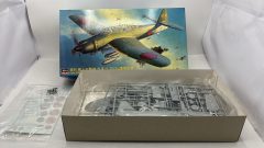 Hasegawa Aichi B7A2 Attack Bomber Ryusei Kai(Grace) w/250 Kg Bombs 1/48 - scala 1:48