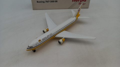 Herpa Boeing 767-300 ER Royal Brunei 1/500