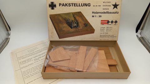 HMB Pakstellung 1/35, diorama militare, confezione lievemente usurata