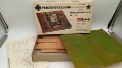HMB Panzerstellung 1/35, diorama militare, confezione lievemente usurata - scala 1:35
