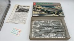 Hobby Craft Suchoi SU-22U Fitter E 1/72 kit di montaggio aereo militare, decal leggermente ingiallite - scala 1:72