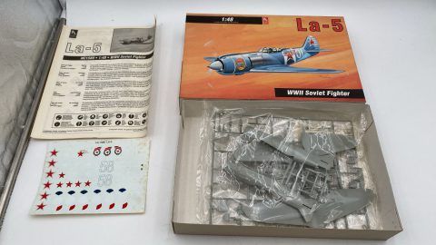 Hobby Craft La-5 WWII Soviet Fighter 1/48 kit di montaggio aereo militare