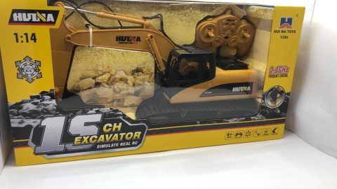 Huina Escavatore 1/14. L'escavatore si muove avanti, indietro, destra, sinistra e ha rotazione a 360 gradi. La cabina può ruotare di 680 gradi. Ha le luci, una potente benna. Il braccio può essere controllato indipendentemente.