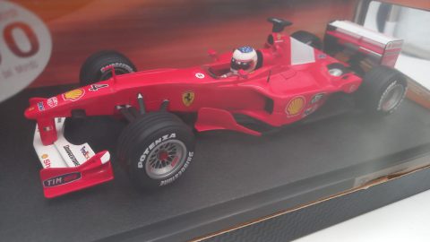 Hot Wheels Ferrari F1-2000 Rubens Barrichello 1/18