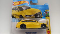 Hot Wheels Audi RS 6 Avant 2017 1/64 - scala 1:64