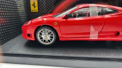 Hot Wheels Ferrari 360 Challenge Stradale 1/18 - foto 3