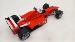 Hot Wheels Ferrari F399 M. Schumacher 1999 1/18, senza scatola originale - foto 2
