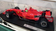 Hot Wheels Ferrari F2007 Felipe Massa 1/18 - foto 3