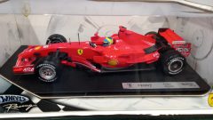 Hot Wheels Ferrari F2007 Felipe Massa 1/18 - foto 2