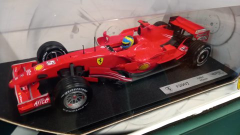 Hot Wheels Ferrari F2007 Felipe Massa 1/18