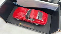 Hotwheels Ferrari 250 GTO 1/18, Scatola Rovinata, Modello in ottime condizioni - foto 4