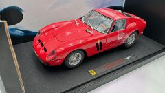 Hotwheels Ferrari 250 GTO 1/18, Scatola Rovinata, Modello in ottime condizioni - foto 6
