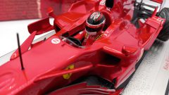 Hot Wheels Ferrari F2007 200th Grand Prix win K. Raikkonen Chinese GP 2007 1/18 - foto 7