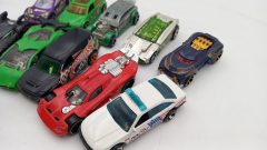 Hot Wheels lotto 10 macchinine assortite 1/43, ottime condizioni - foto 2