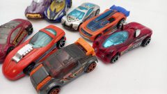 Hot Wheels lotto 8 macchinine assortite 1/43, ottime condizioni - foto 3