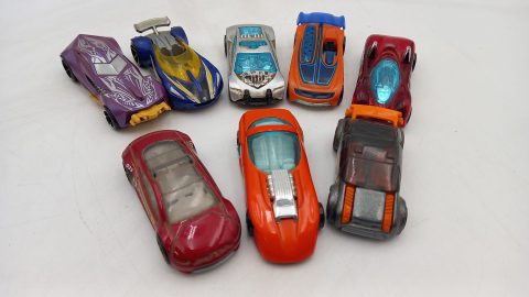 Hot Wheels lotto 8 macchinine assortite 1/43, ottime condizioni