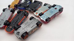 Hot Wheels lotto 8 macchinine assortite 1/43, ottime condizioni - foto 6