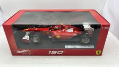 Hot Wheels Ferrari 150 Italia F. Alonso 2011 1/18 - scala 1:18