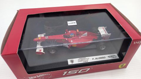 Hot Wheels Ferrari F150 F. Alonso 2011 1/43, teca con qualche piccola imperfezione
