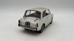 Infinite Statue Autobianchi Bianchina "Fantozzi e Filini al campeggio" 1/18 - foto 4