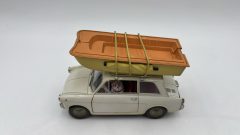 Infinite Statue Autobianchi Bianchina "Fantozzi e Filini al campeggio" con barca 1/18 Deluxe Edition - foto 3