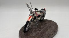 Infinite Statue Lotto Motozodiaco Tuareg con Bud Spencer e Moto Ossa 250 EA73 Enduro con Terence Hill 1972 1/12 - foto 7