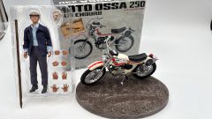 Infinite Statue Lotto Motozodiaco Tuareg con Bud Spencer e Moto Ossa 250 EA73 Enduro con Terence Hill 1972 1/12 - foto 3