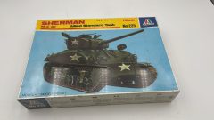 Italeri Sherman M4 A1 1/35, confezione lievemente usurata - scala 1:35