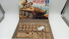 Italeri LAV-25 ADV air defense system U.S. Marines 1/35 - scala 1:35