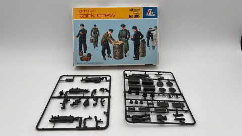 Italeri German tank crew 1/35