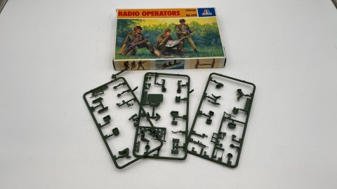 Italeri Radio Operators 1/35