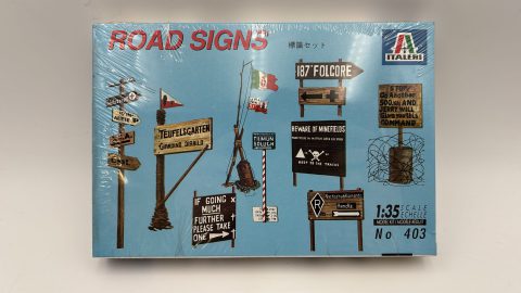 Italeri Road Signs 1/35