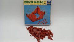 Italeri Brick walls 1/35, confezione lievemente usurata ed aperta ma completa di tutti i pezzi - scala 1:35