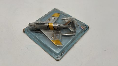 Italeri F-86 E Sabre 1/100