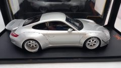 Ixo Porsche RWB 997 1/18 - foto 6