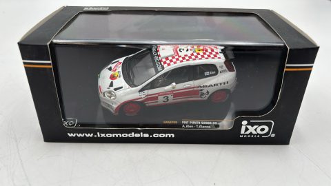 IXO Fiat Punto S2000 Rally Russia 2007 1/43