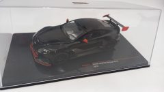 IXO Aston Martin Vantage GT12 2015 1/43, senza scatola originale, teca lievemente segnata - scala 1:43