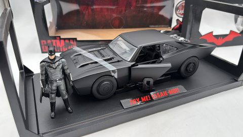 Jada Batman e Batmobile 2022 The Batman 1/18
