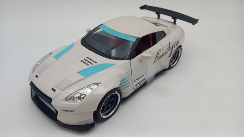 Jada Nissan GT-R (R35) Ben Sopra 2009 1/24, senza scatola originale
