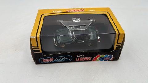 Jouef Evolution MGB Soft top green 1/43, fioritura della vernice
