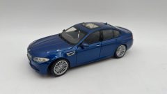 Joycity Bmw M5 1/24,  senza scatola originale, Portiera DX non si chiude bene - scala 1:24