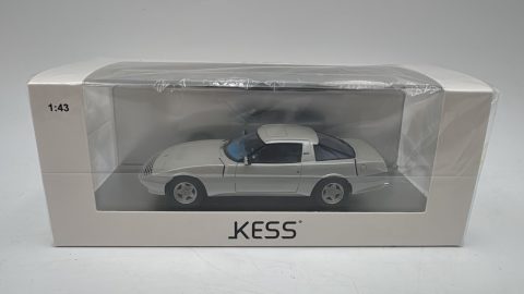 Kess Ferrari Meera S Michelotti 1983 1/43, interni azzurro
