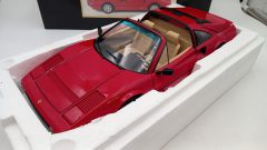 KK Scale Ferrari 308 GTS Magnum P.I. 1982 1/12 - scala 1:12